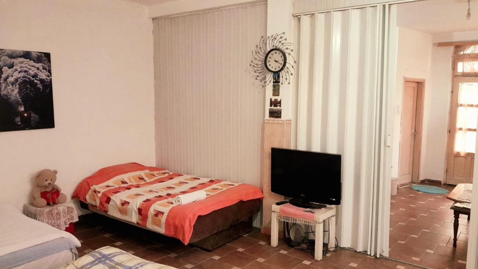 Adem'S Cozy Terrace Retreat Bed & Breakfast Skopje Ngoại thất bức ảnh